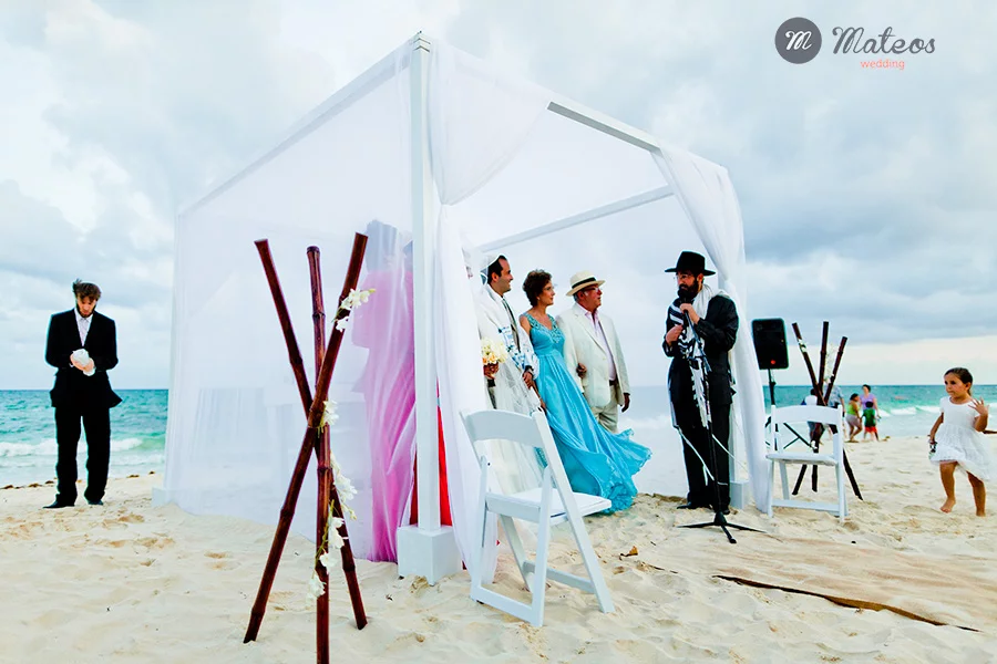 jewish wedding on the beach at playa del carmen
