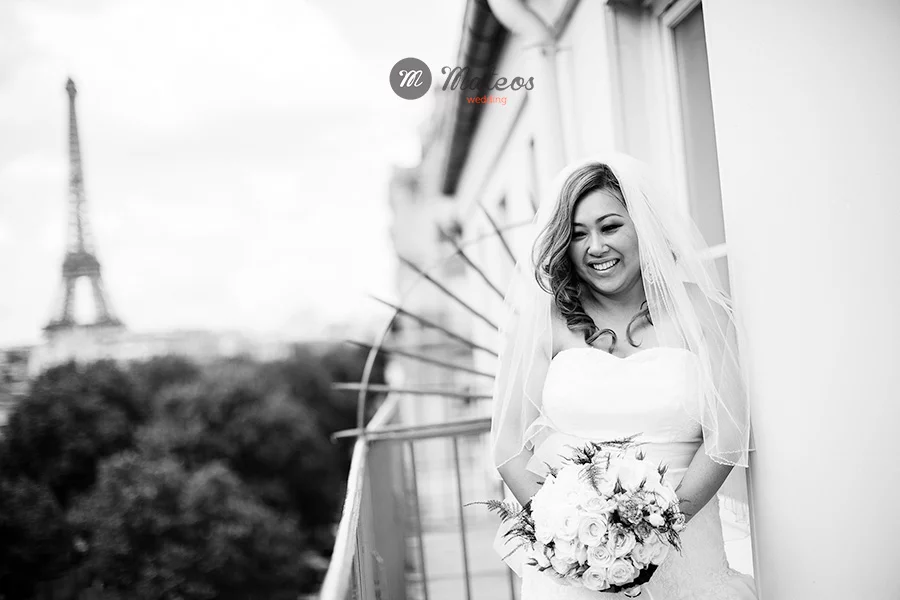 intimate wedding in paris