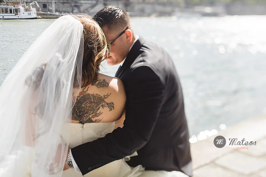 intimate wedding in paris
