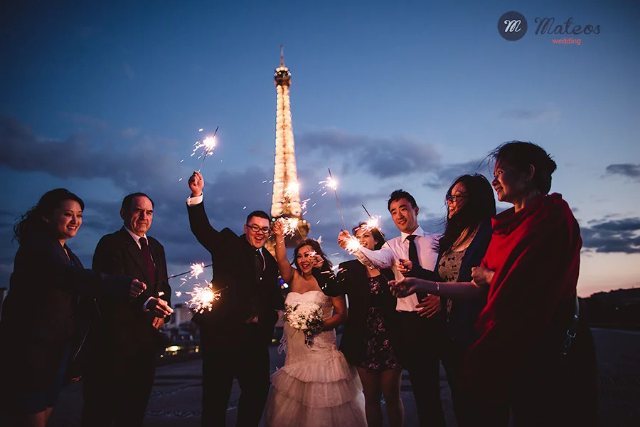 intimate wedding in paris