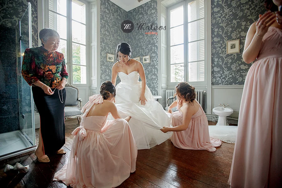wedding day at chateau ladurantie