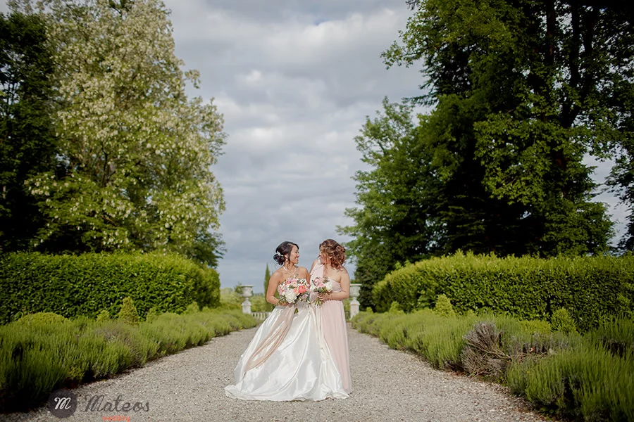 wedding day at chateau ladurantie
