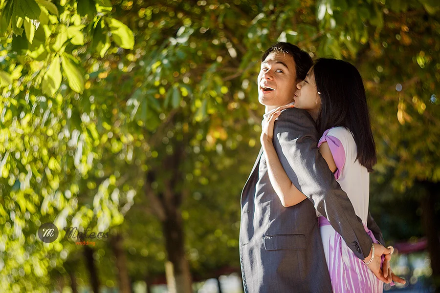 paris photographer for pre wedding session in paris 04