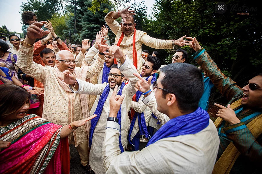 in indian wedding in chicago with a modern approach