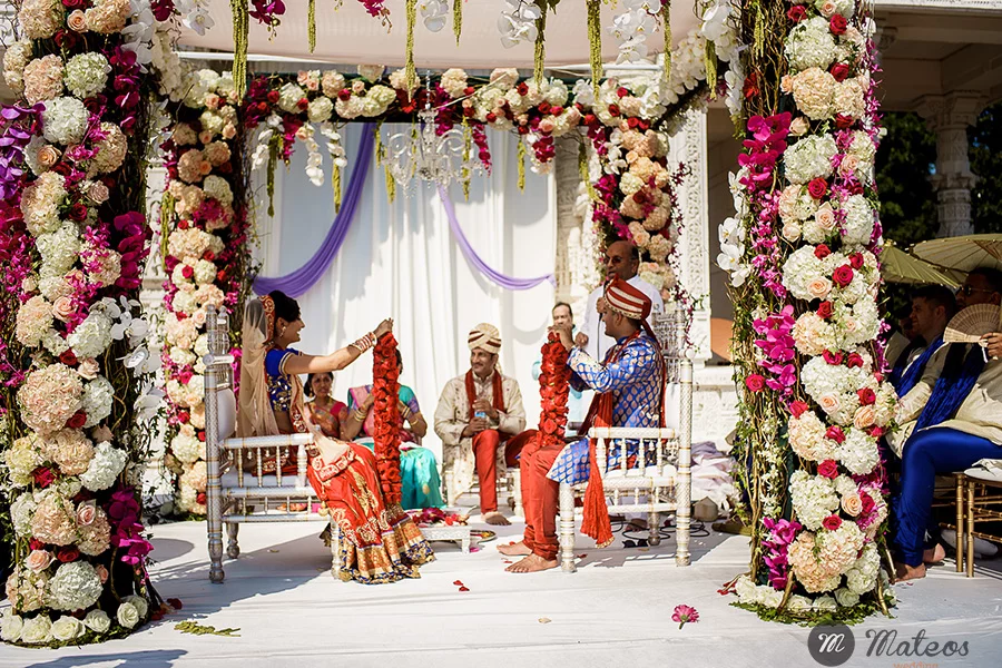 in indian wedding in chicago with a modern approach