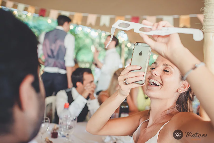 journalistic approach for happy wedding in bordeaux, Tabanac