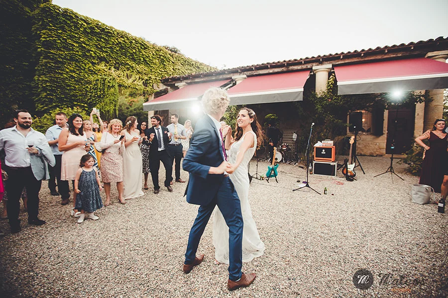 journalistic approach for happy wedding in bordeaux, Tabanac